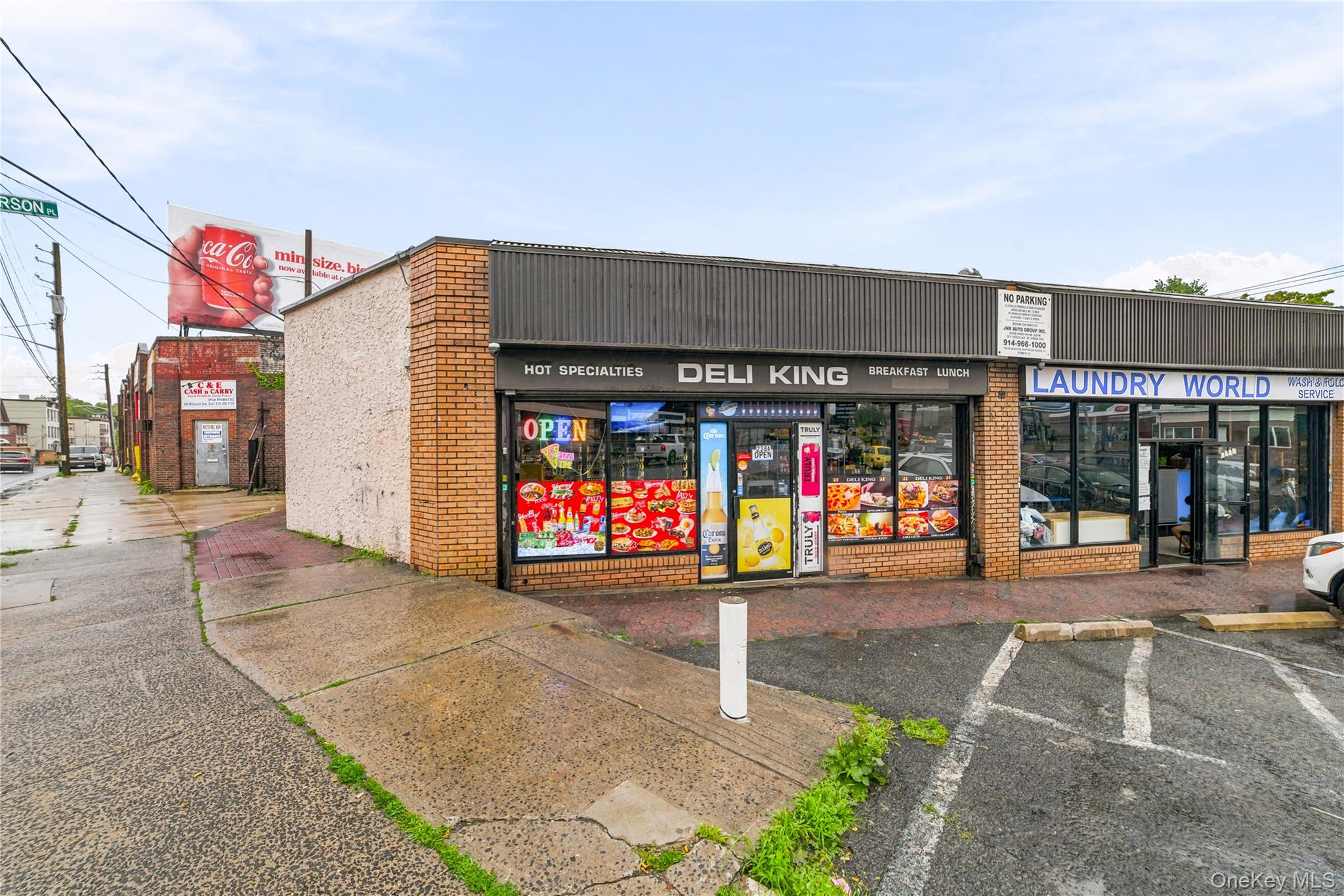 238 W Lincoln Avenue
