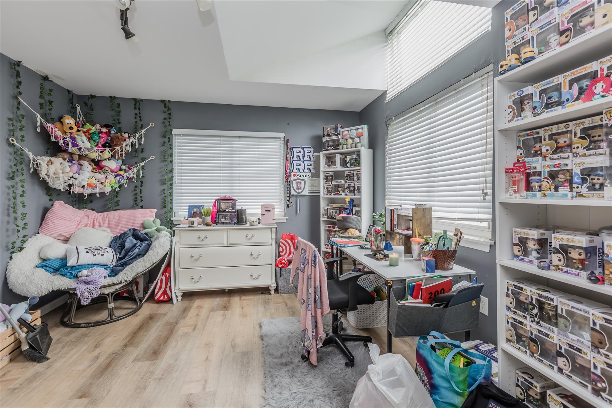 233 Arrowhead Avenue, Riverhead, New York image 15