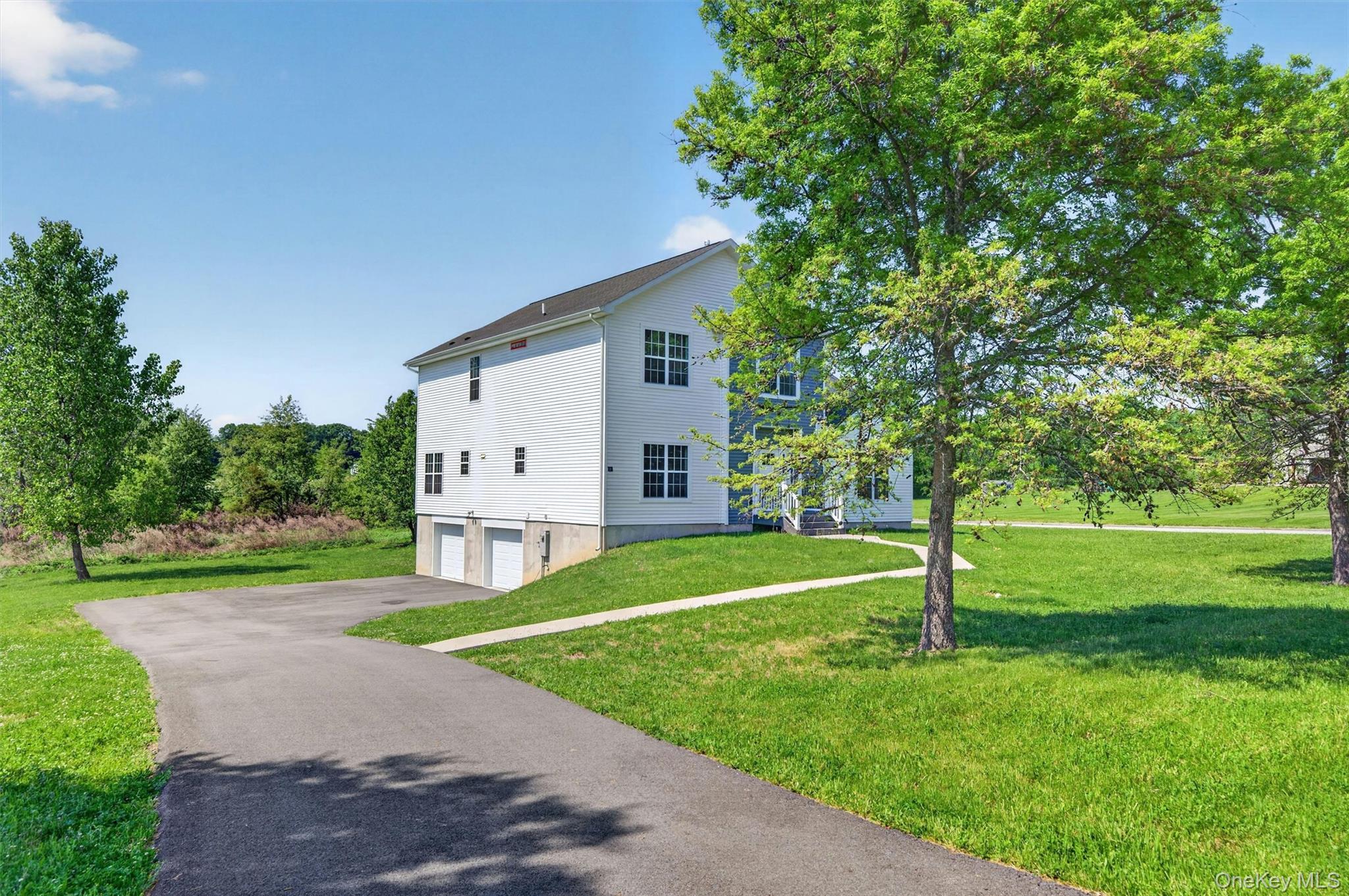 21 Harcourt Cosman Drive