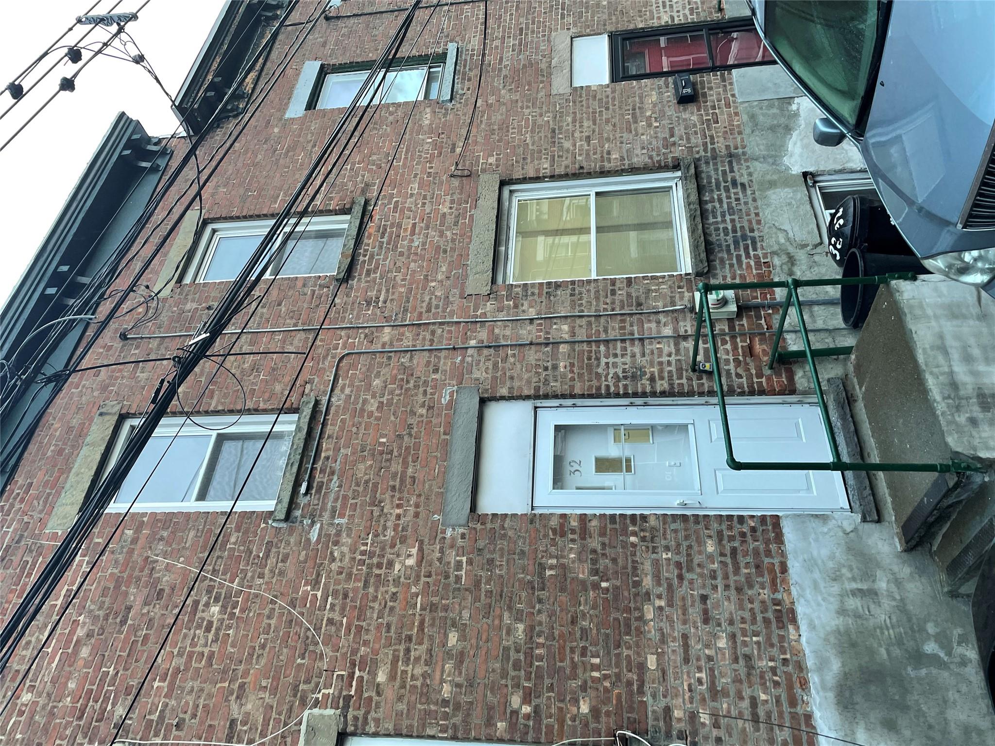 32 Moquette Row, Yonkers, New York image 2