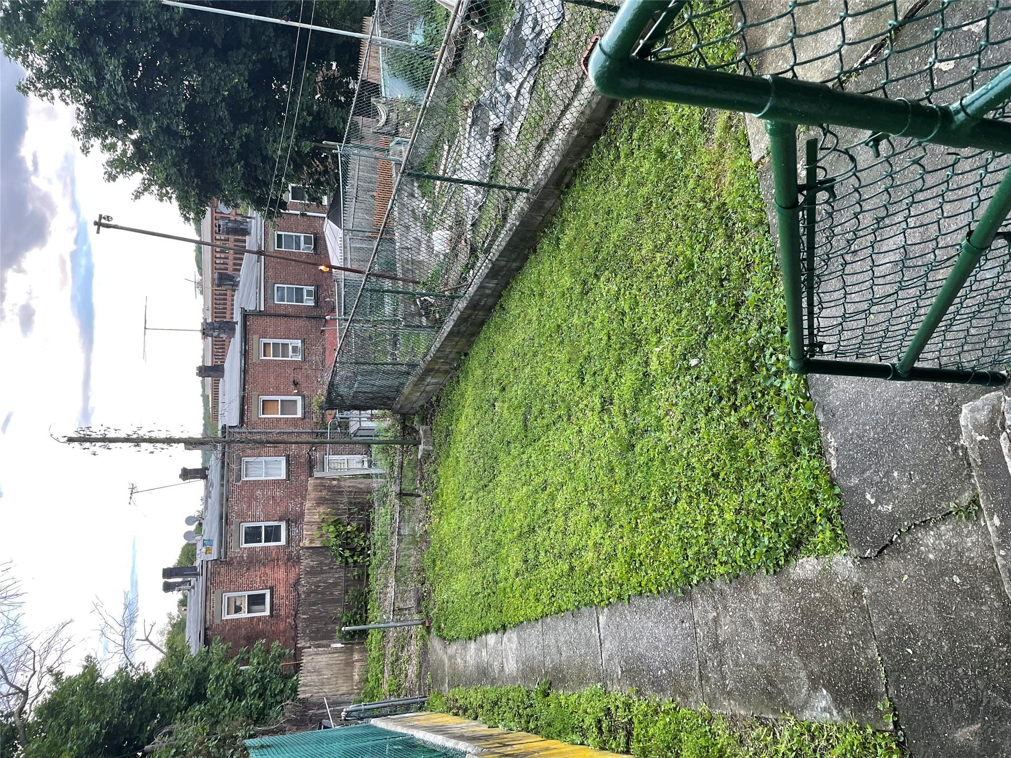 32 Moquette Row, Yonkers, New York image 31