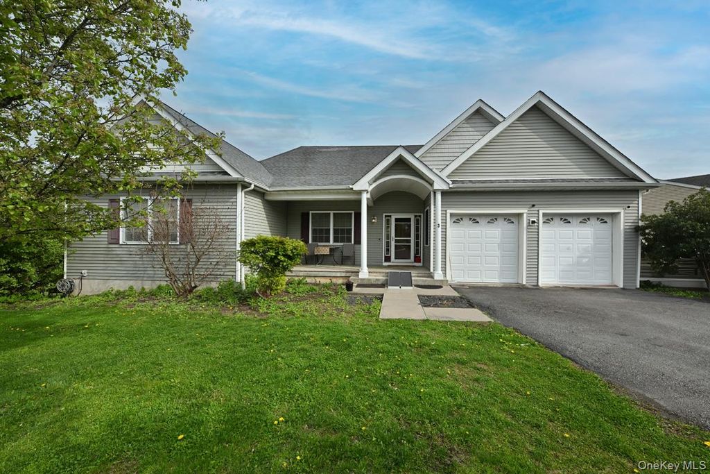 Photo of 3 Stillman Wye, Monroe, NY 10950 (MLS # 992399)