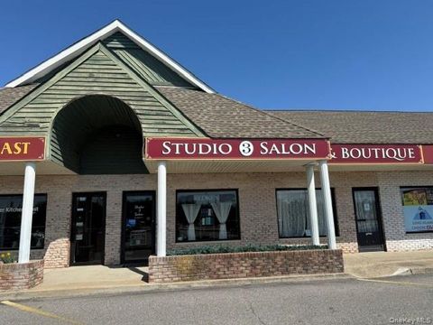 Photo of 55 county rd 48 Road #7, Mattituck, NY 11952 (MLS # 985074)