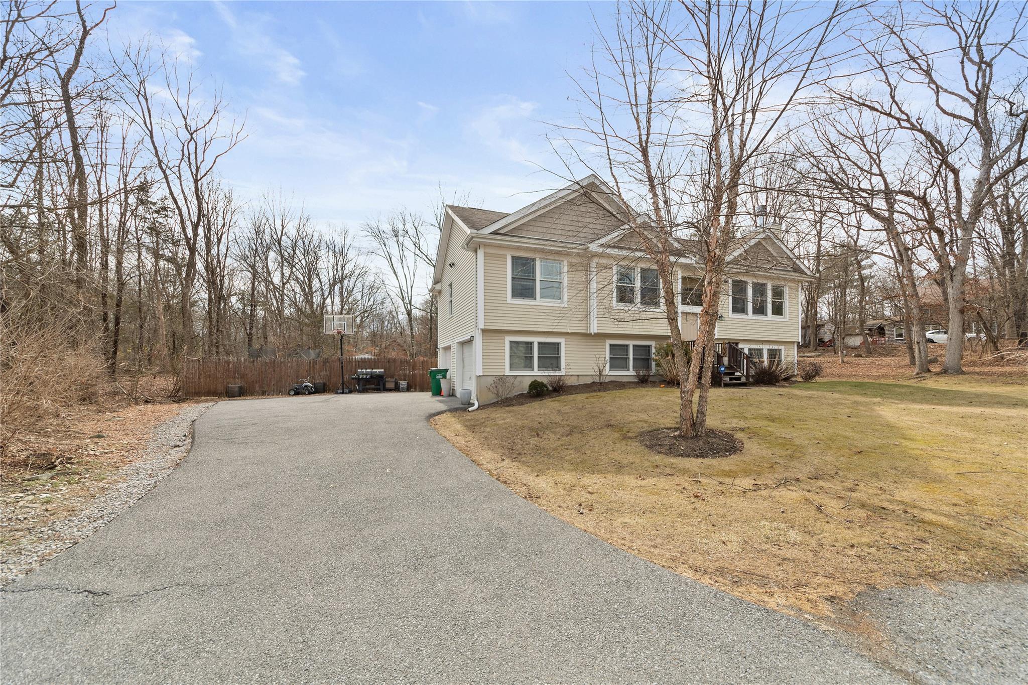 38 SW Parksville Road, Pleasant Valley, New York image 2
