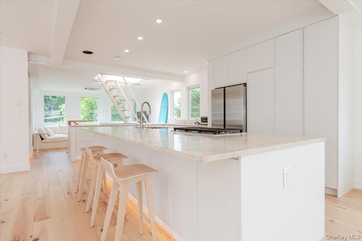 Atlantic Beach, New York 11509, United States, 4 Bedrooms Bedrooms, ,4 BathroomsBathrooms,Residential,Active,175196