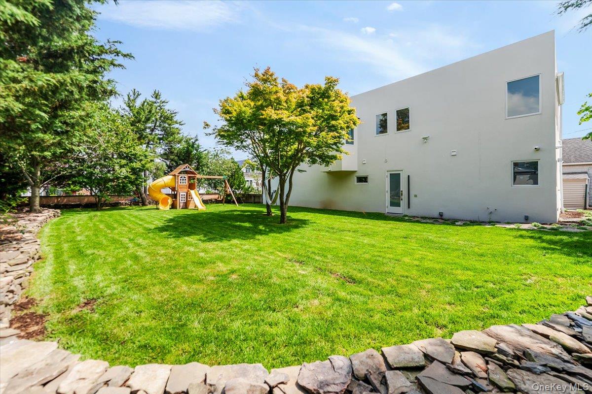 Atlantic Beach, New York 11509, United States, 4 Bedrooms Bedrooms, ,4 BathroomsBathrooms,Residential,Active,175196