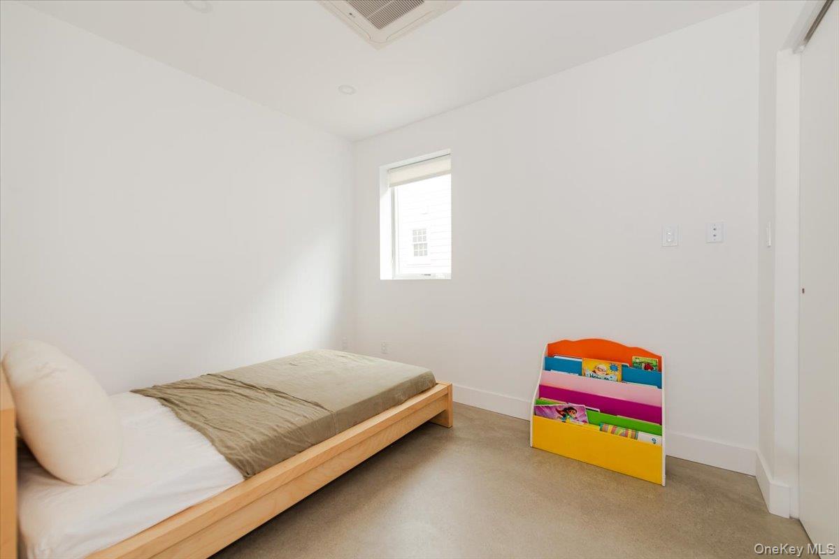 Atlantic Beach, New York 11509, United States, 4 Bedrooms Bedrooms, ,4 BathroomsBathrooms,Residential,Active,175196