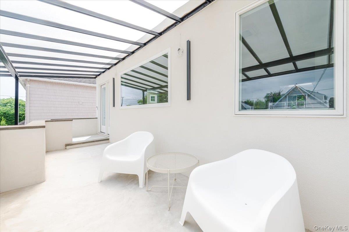 Atlantic Beach, New York 11509, United States, 4 Bedrooms Bedrooms, ,4 BathroomsBathrooms,Residential,Active,175196