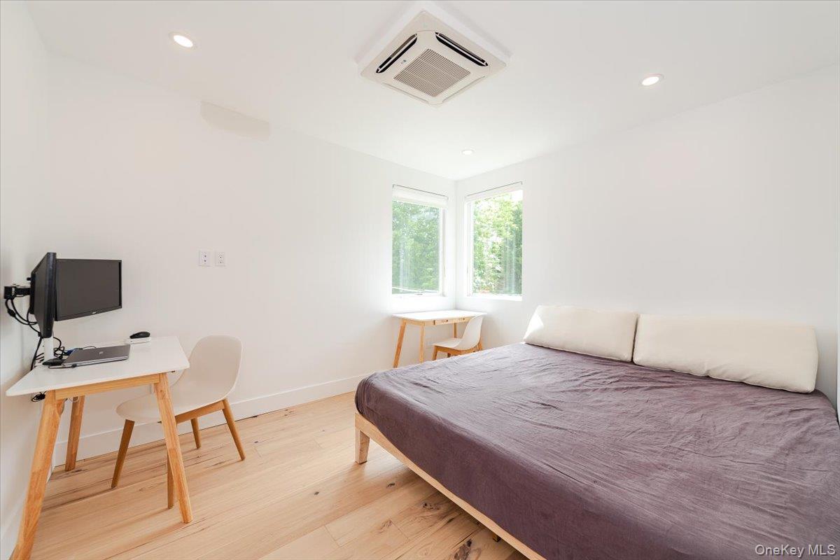 Atlantic Beach, New York 11509, United States, 4 Bedrooms Bedrooms, ,4 BathroomsBathrooms,Residential,Active,175196