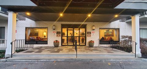 Homes For Sale - 160 Academy Street #3L<br/> Poughkeepsie, NY 12601