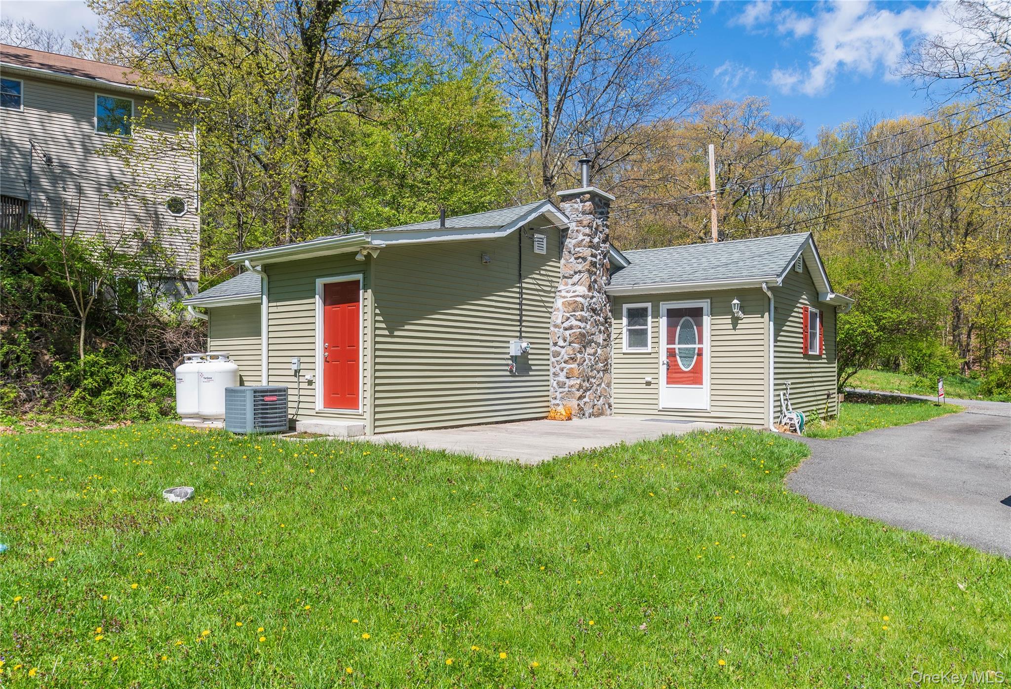 797 Forest Glen Road