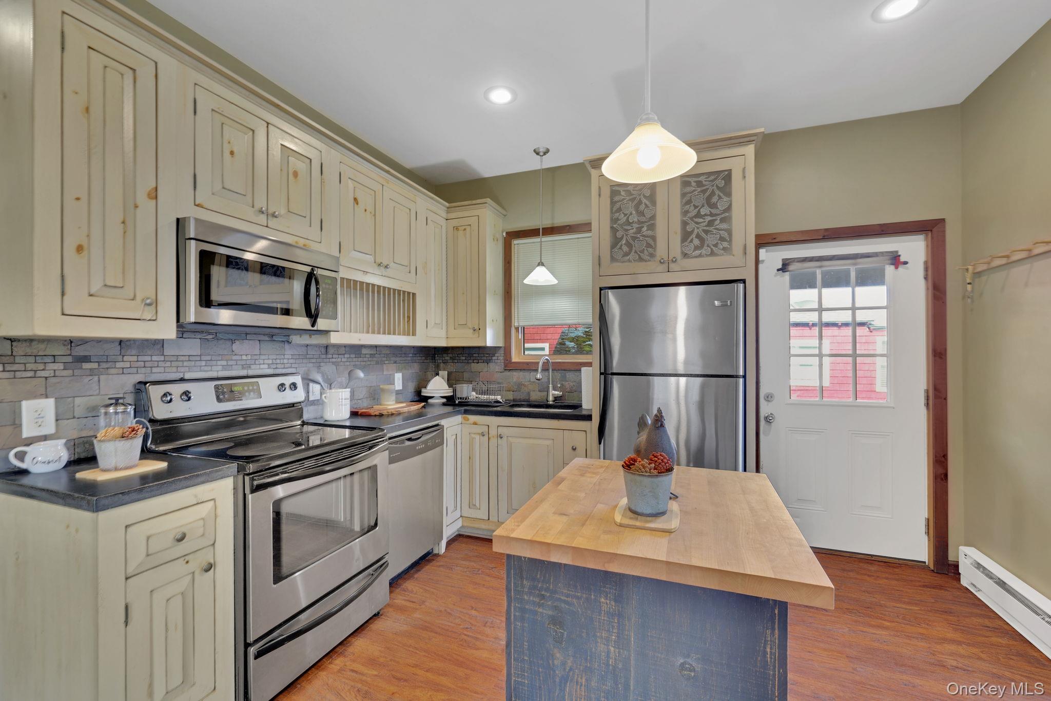 89 Beaver Lake Road