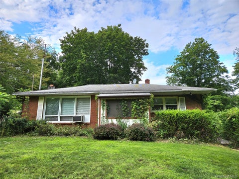 Homes For Sale - 198 S Riverside Road<br/> Highland, NY 12528