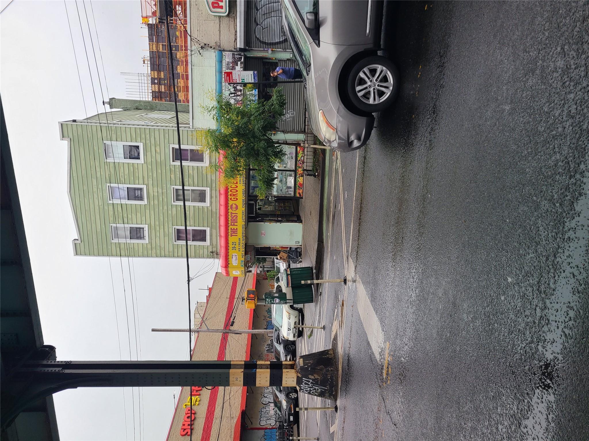 3925 Whiteplains