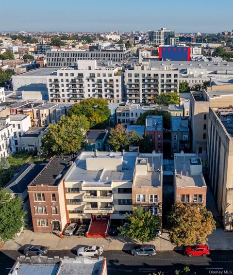 34-35 33rd Street Astoria NY 11106