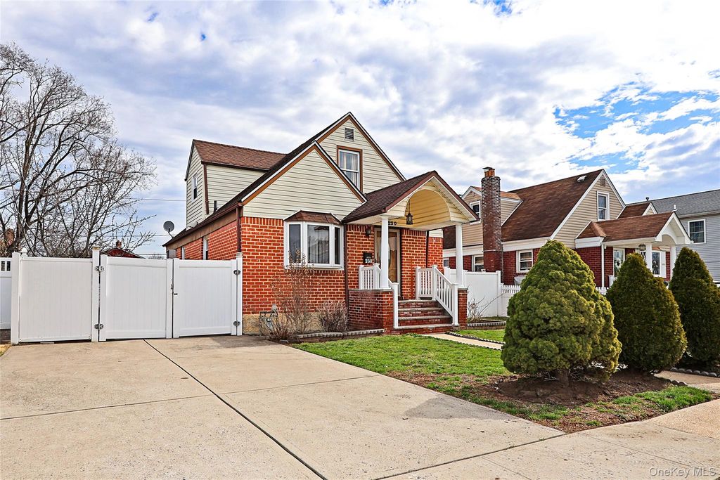 Photo of 230 S King Street, Elmont, NY 11003 (MLS # 980033)