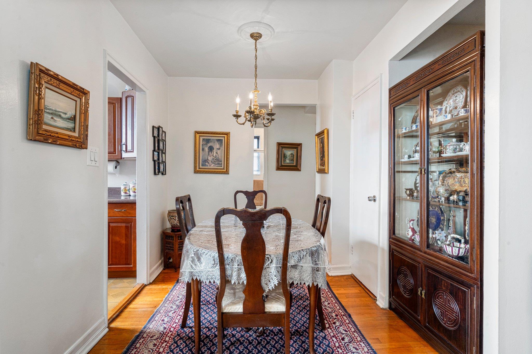 143-50 Hoover Avenue Ave #512, Briarwood, New York image 12