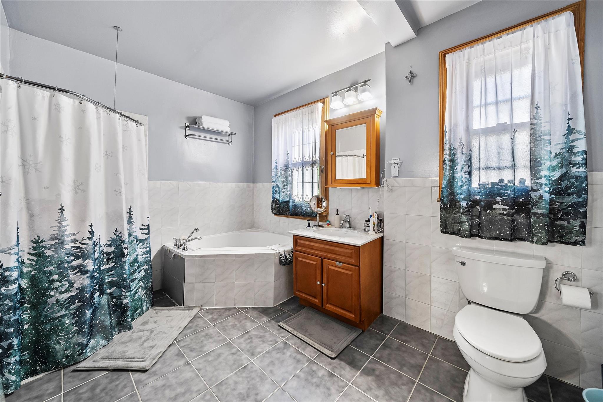 322 Langdon Avenue, Mount Vernon, New York image 16