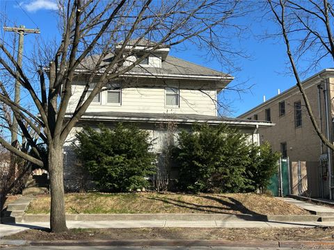 Multifamily For Sale - 22-03 Parsons Boulevard<br/> Whitestone, NY 11357
