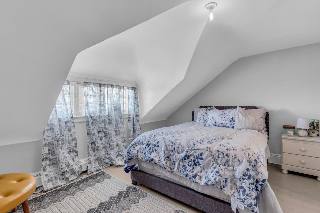 311 Handsome Avenue, Sayville, New York image 24
