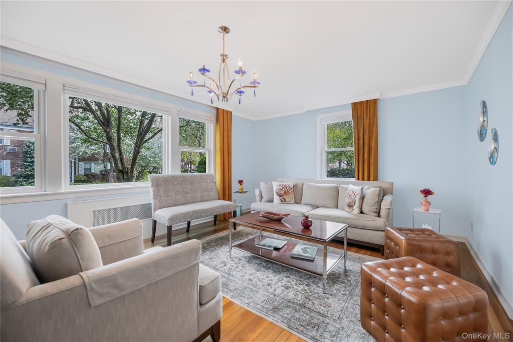 Photo of 71 Lawrence Park Crescent #71, Bronxville, NY 10708 (MLS # 991424)