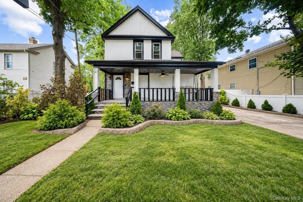 29 ELM AVE, HEMPSTEAD, NY 11550 - Image 2409af4d1d19a7bcd4269c84f8c8e4e4/2135227467