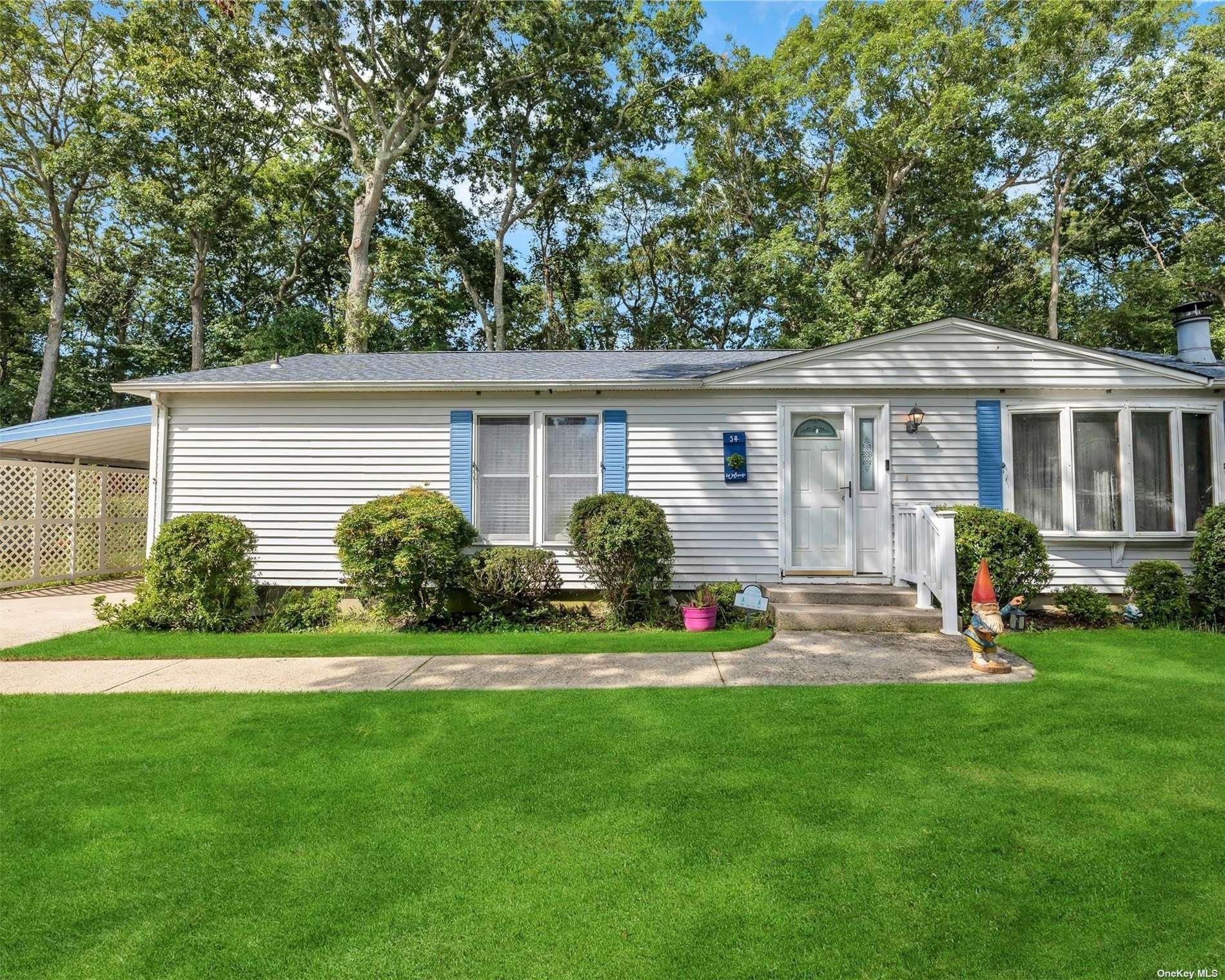 Property for Sale at Middle Road 54, Calverton, Hamptons, NY - Bedrooms: 2 
Bathrooms: 2  - $329,999