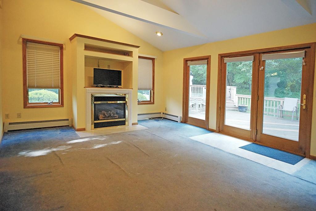 Poughkeepsie, New York 12601, United States, 3 Bedrooms Bedrooms, ,3 BathroomsBathrooms,Residential,Active,183175