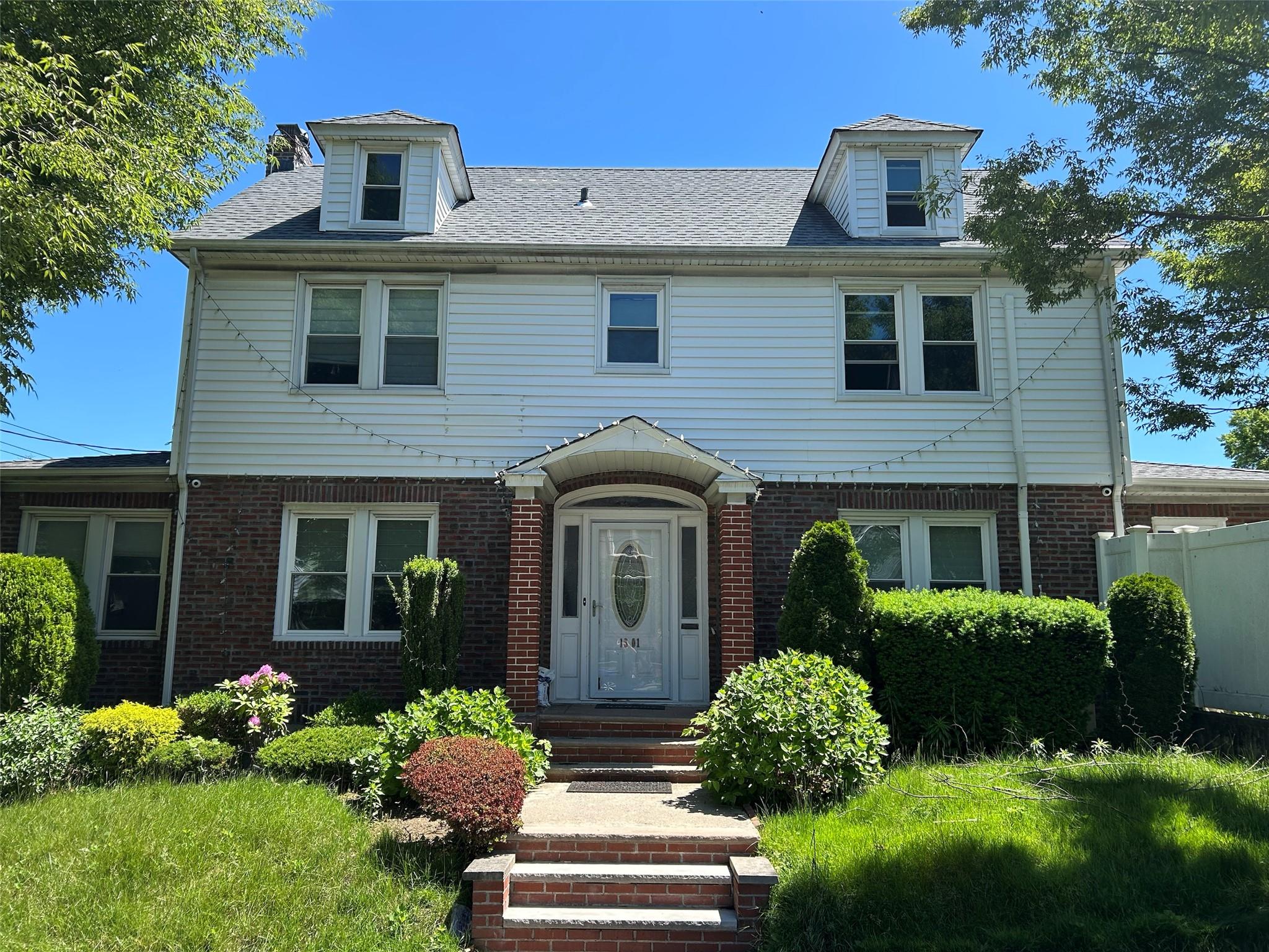 Property for Sale at 146th Place, Whitestone, Queens, NY - Bedrooms: 5 
Bathrooms: 4 
Rooms: 10  - $1,480,000