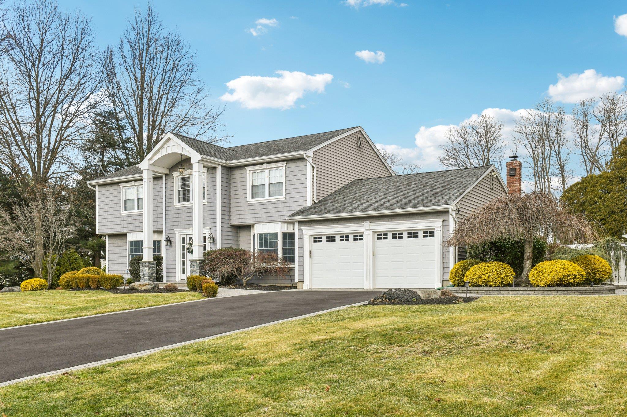 3 Tecumseh Court, Greenlawn, New York image 3