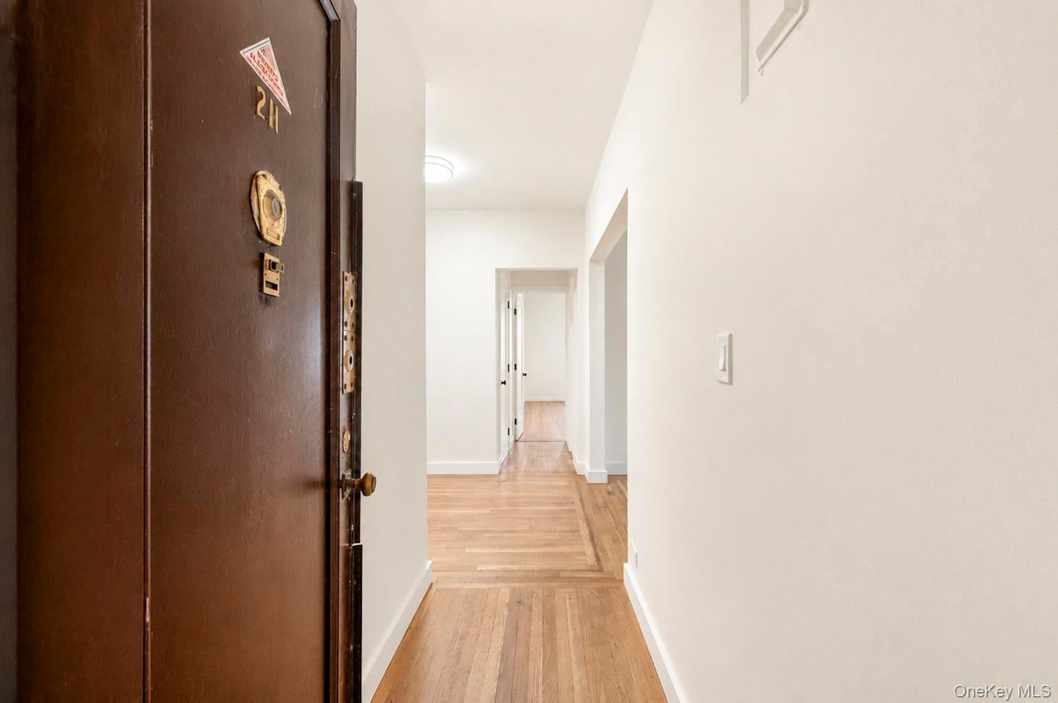 2925 Matthews Avenue 2H - Photo 4
