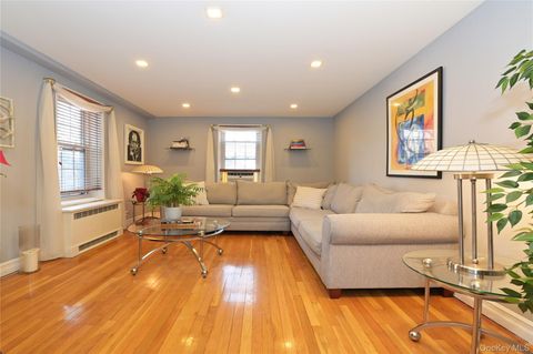 139-09 84th Drive 306 Briarwood NY 11435