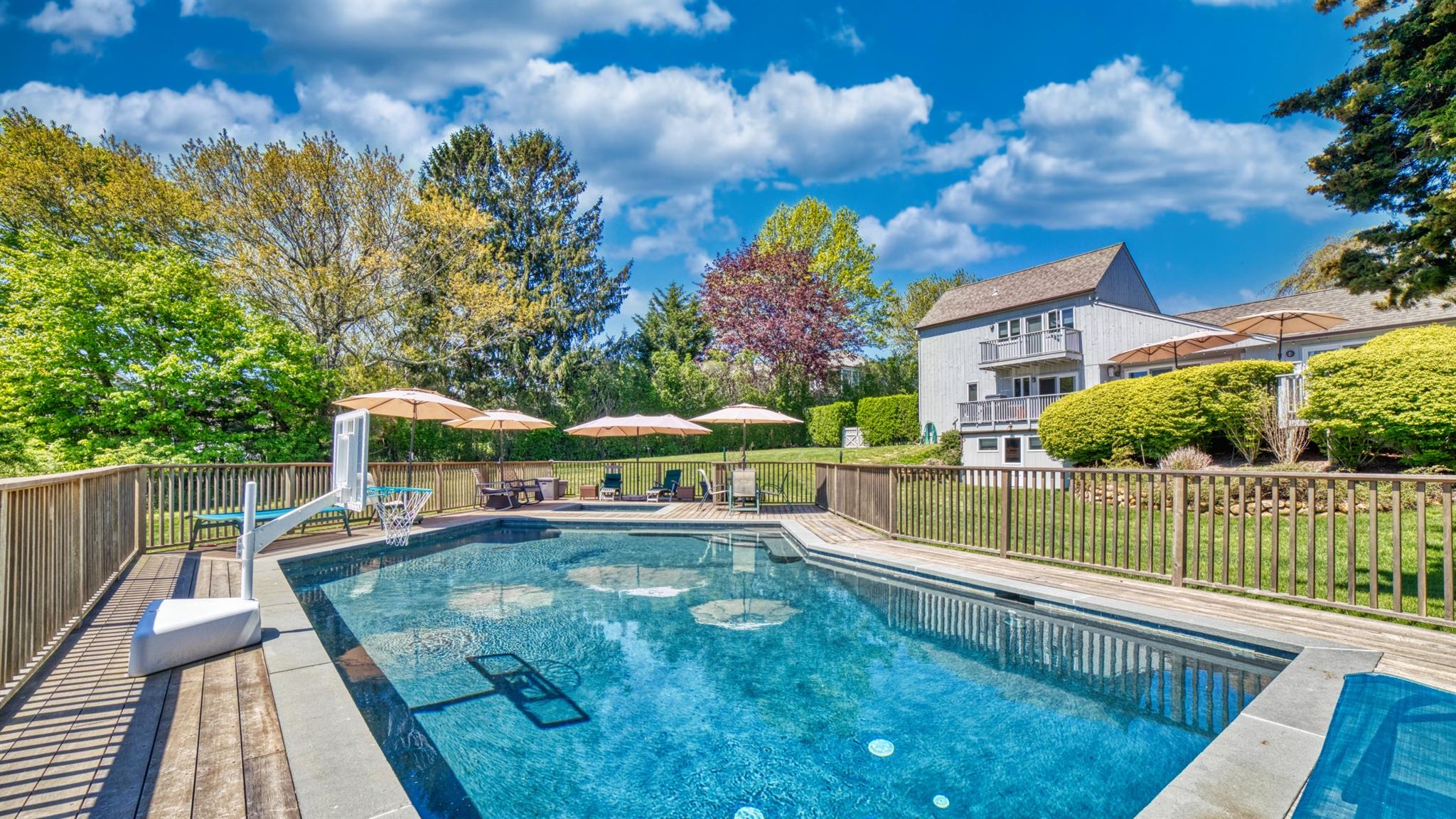 83 Kellis Pond Lane