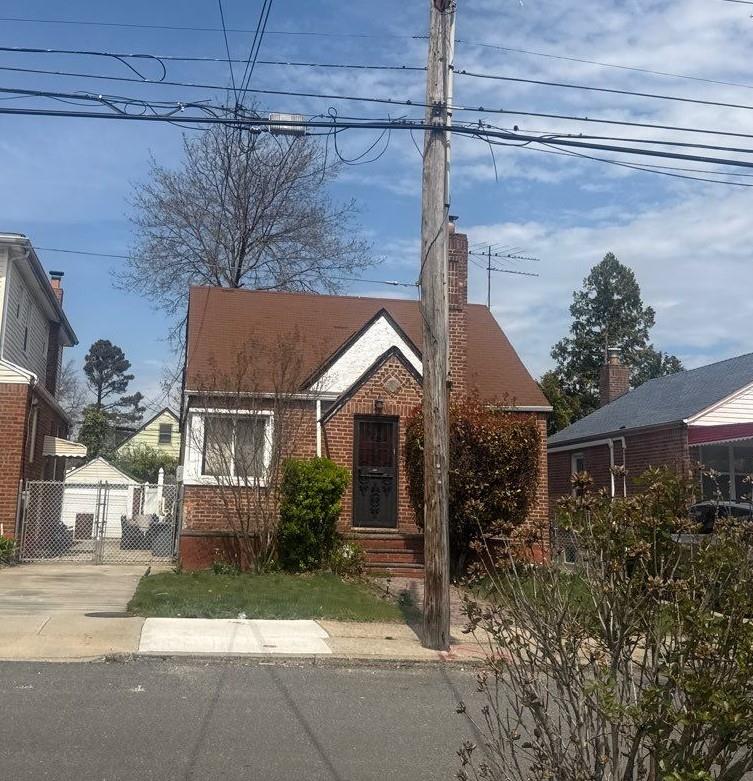 223-15 114th Road, Cambria Heights, New York image 2