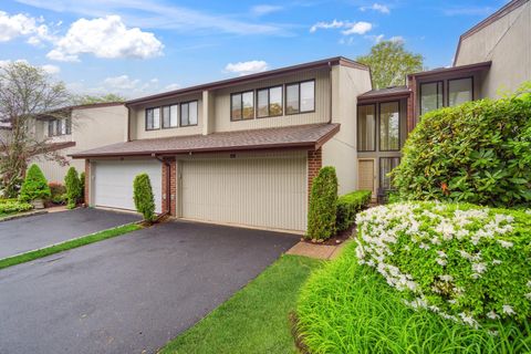 98 Foxwood Drive Jericho NY 11753