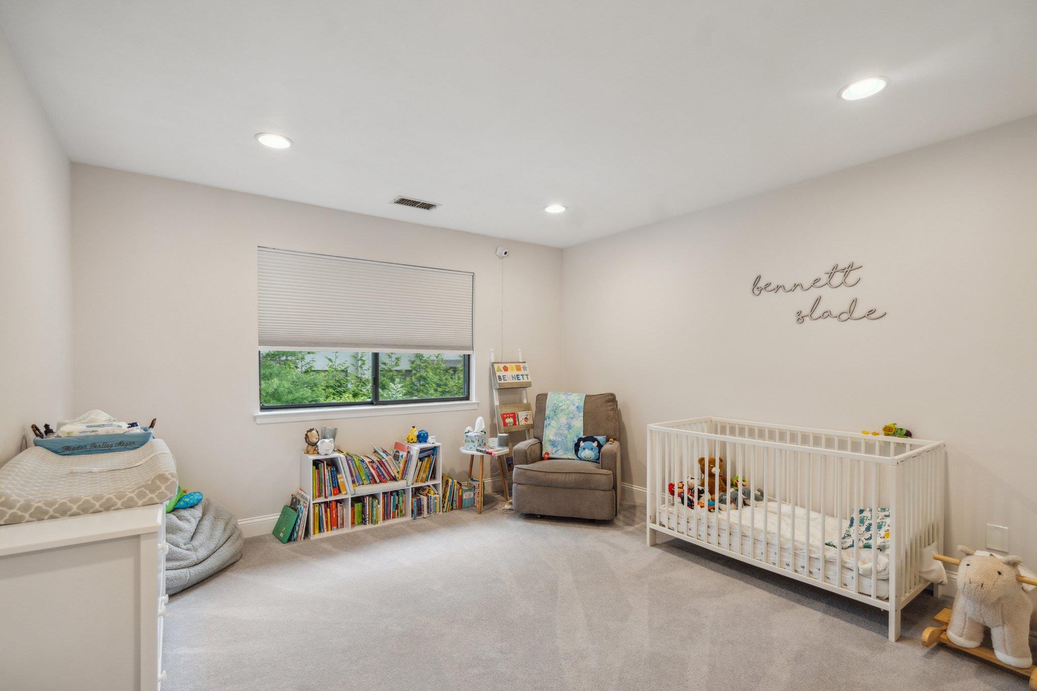 98 Foxwood Drive, Jericho, New York image 20