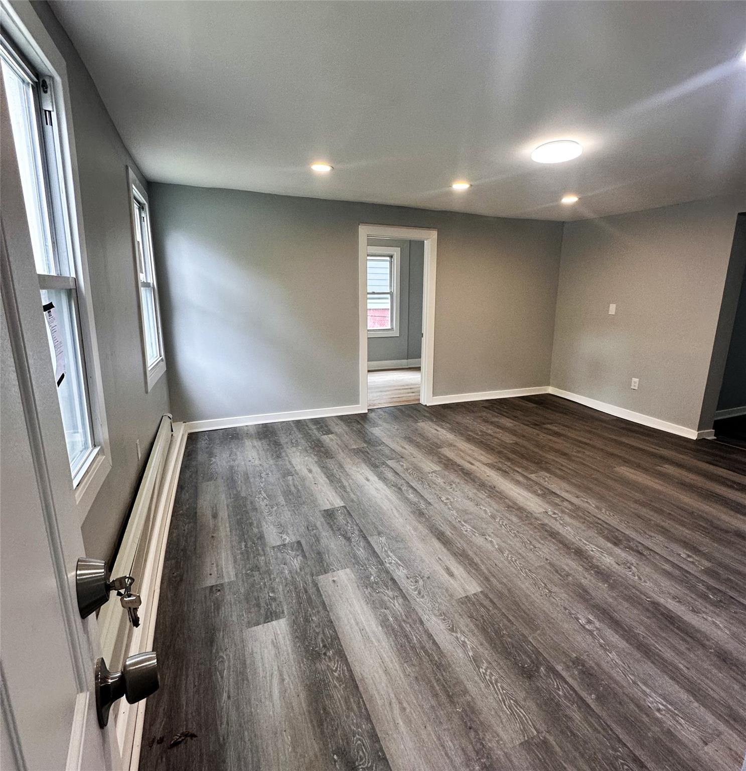 Poughkeepsie, New York 12601, United States, 3 Bedrooms Bedrooms, ,1 BathroomBathrooms,Residential,Active,137907