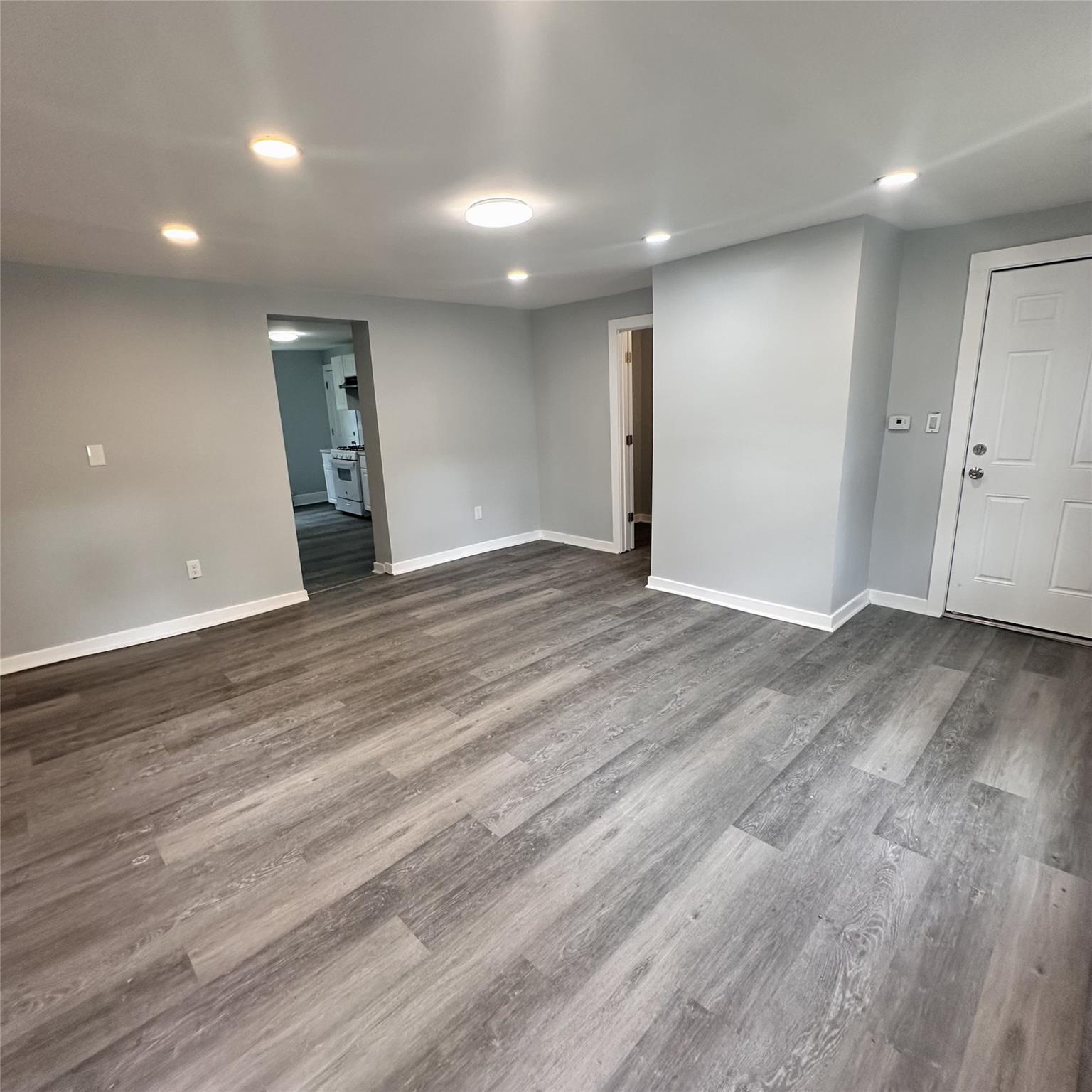 Poughkeepsie, New York 12601, United States, 3 Bedrooms Bedrooms, ,1 BathroomBathrooms,Residential,Active,137907