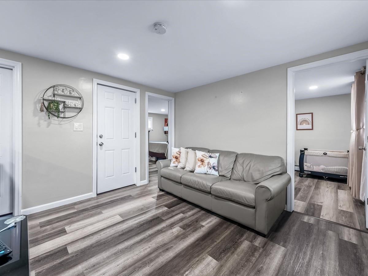 5 Snapper Court, Lindenhurst, New York image 7