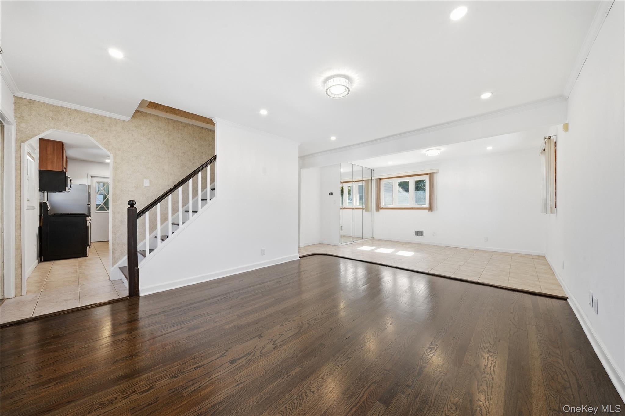 398 Hendrickson Avenue