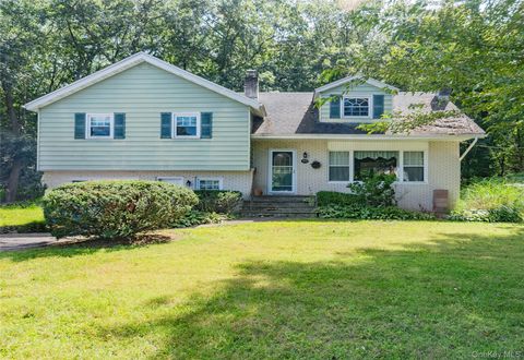 Homes For Sale - 513 Roberts Court<br/> Hurley, NY 12443