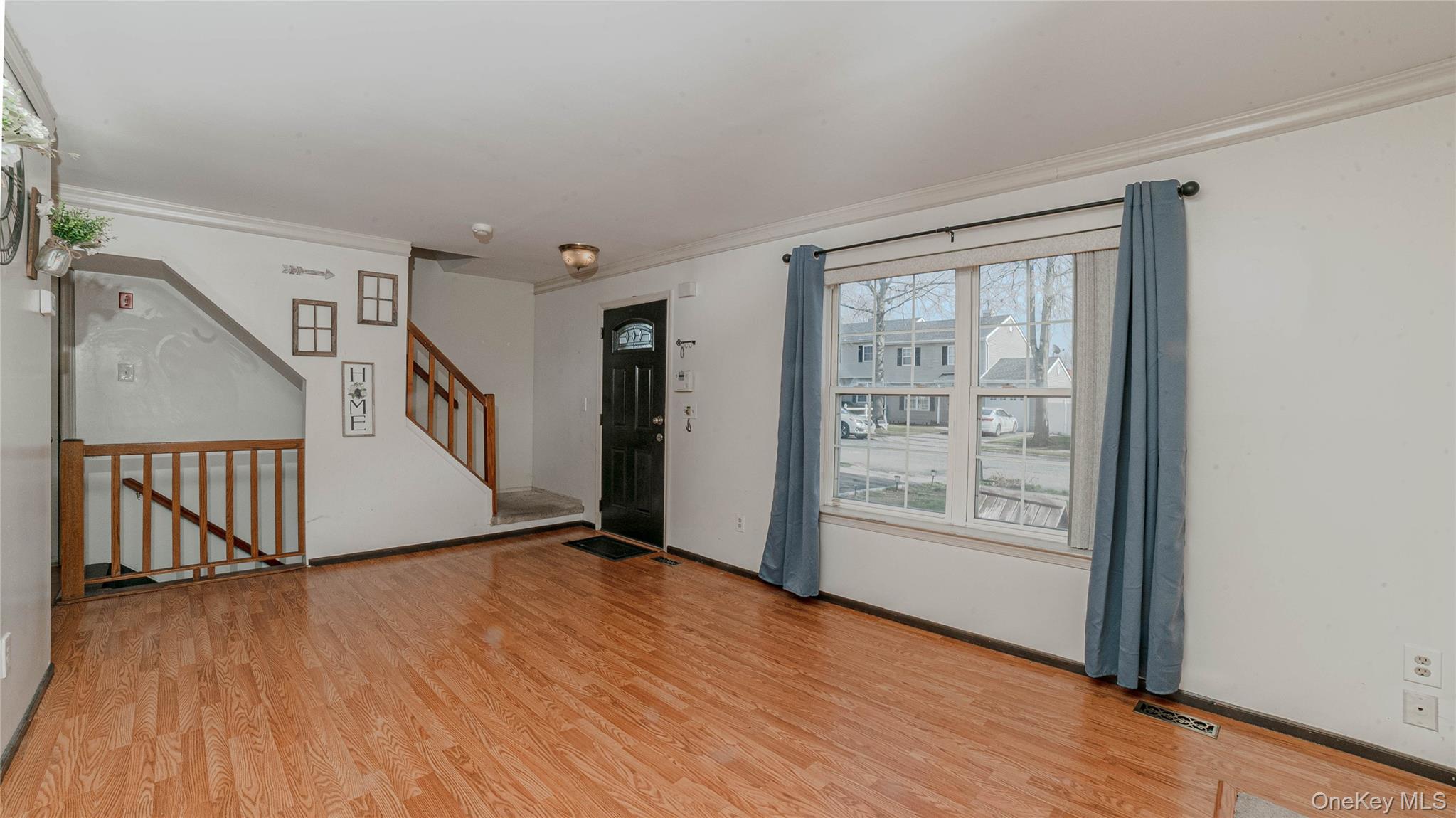 44 Oak Street