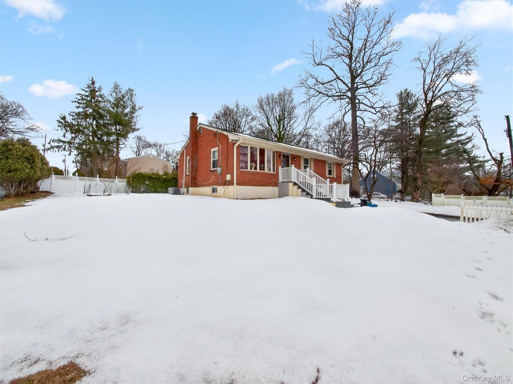 Photo of 1 Edward Lane, Spring Valley, NY 10977 (MLS # 965178)