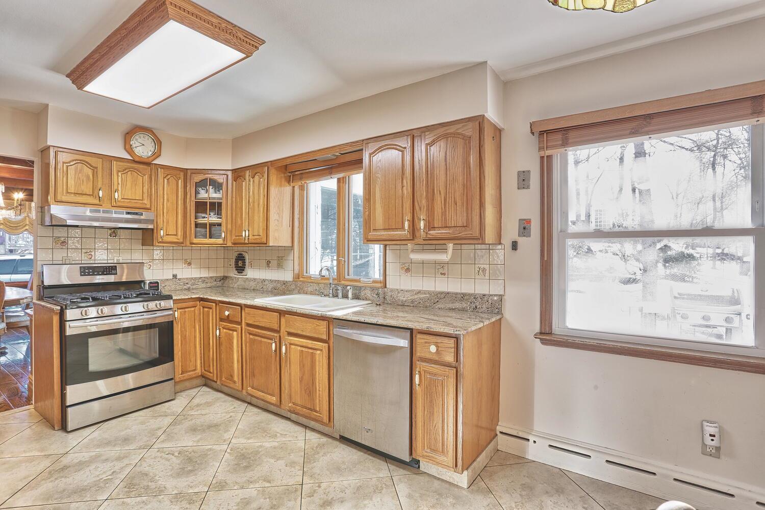 10 Glenbrook Road, Monsey, New York image 17