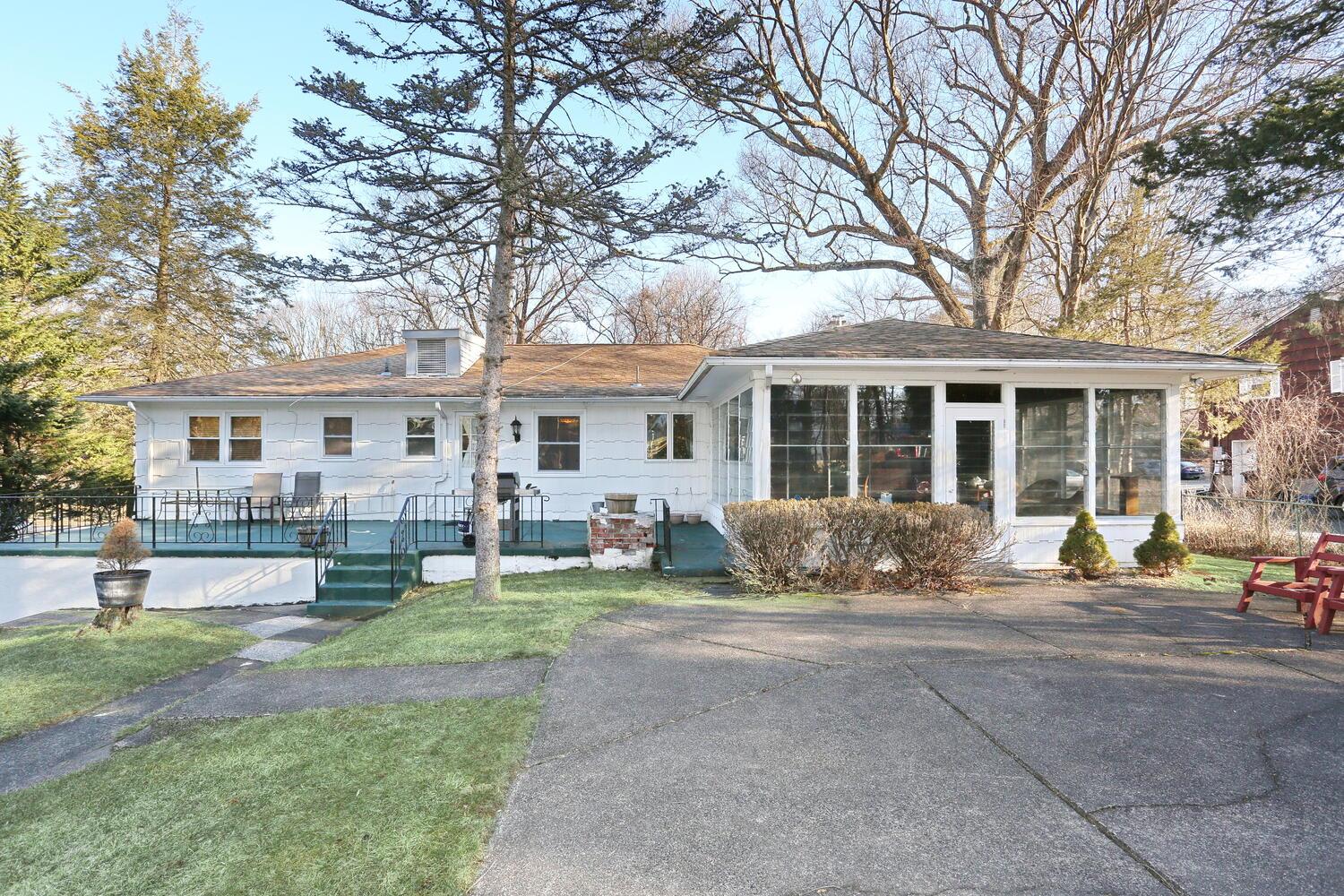 10 Glenbrook Road, Monsey, New York image 46