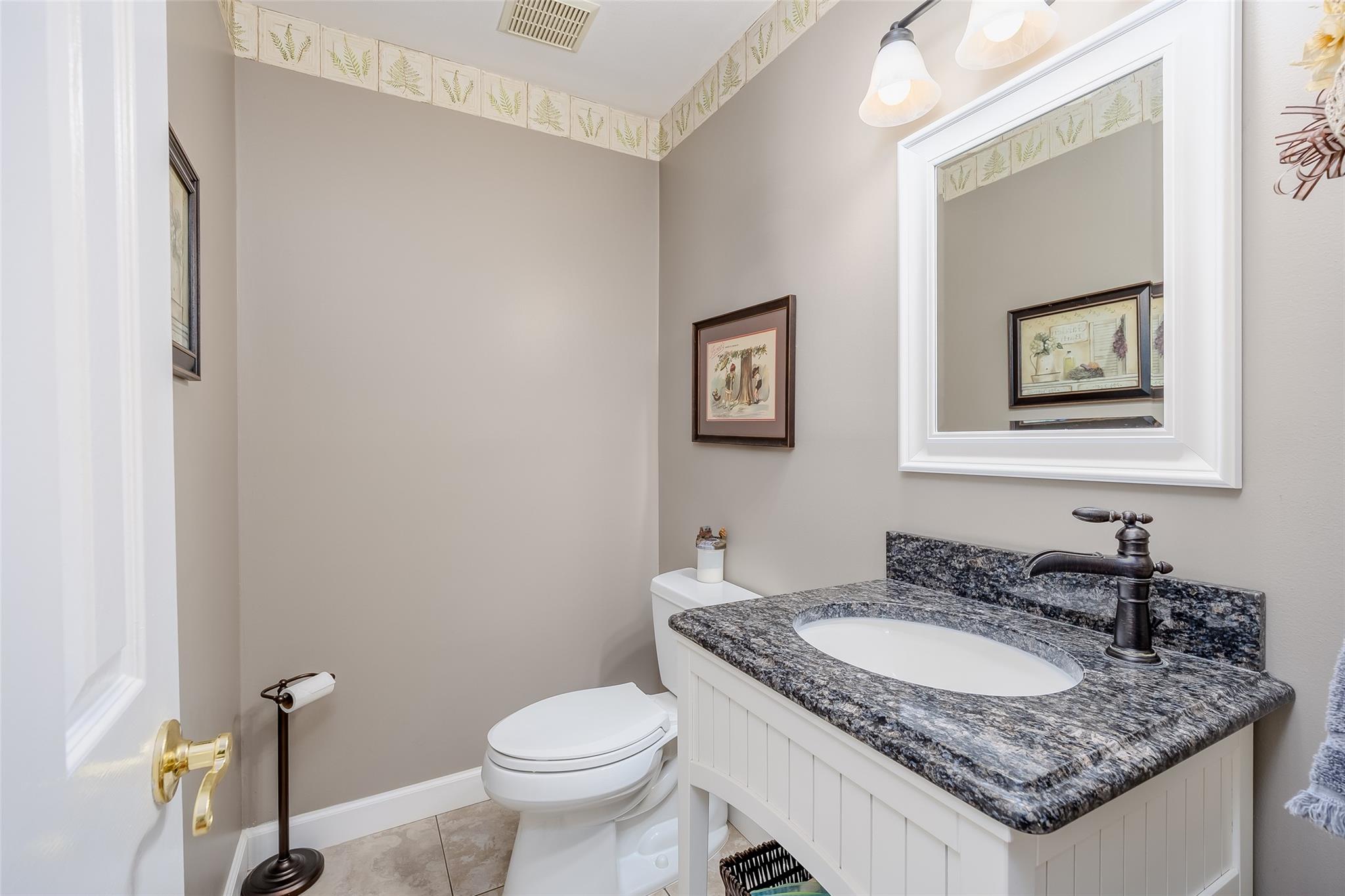 12 Nadworny Lane, Stony Brook, New York image 28