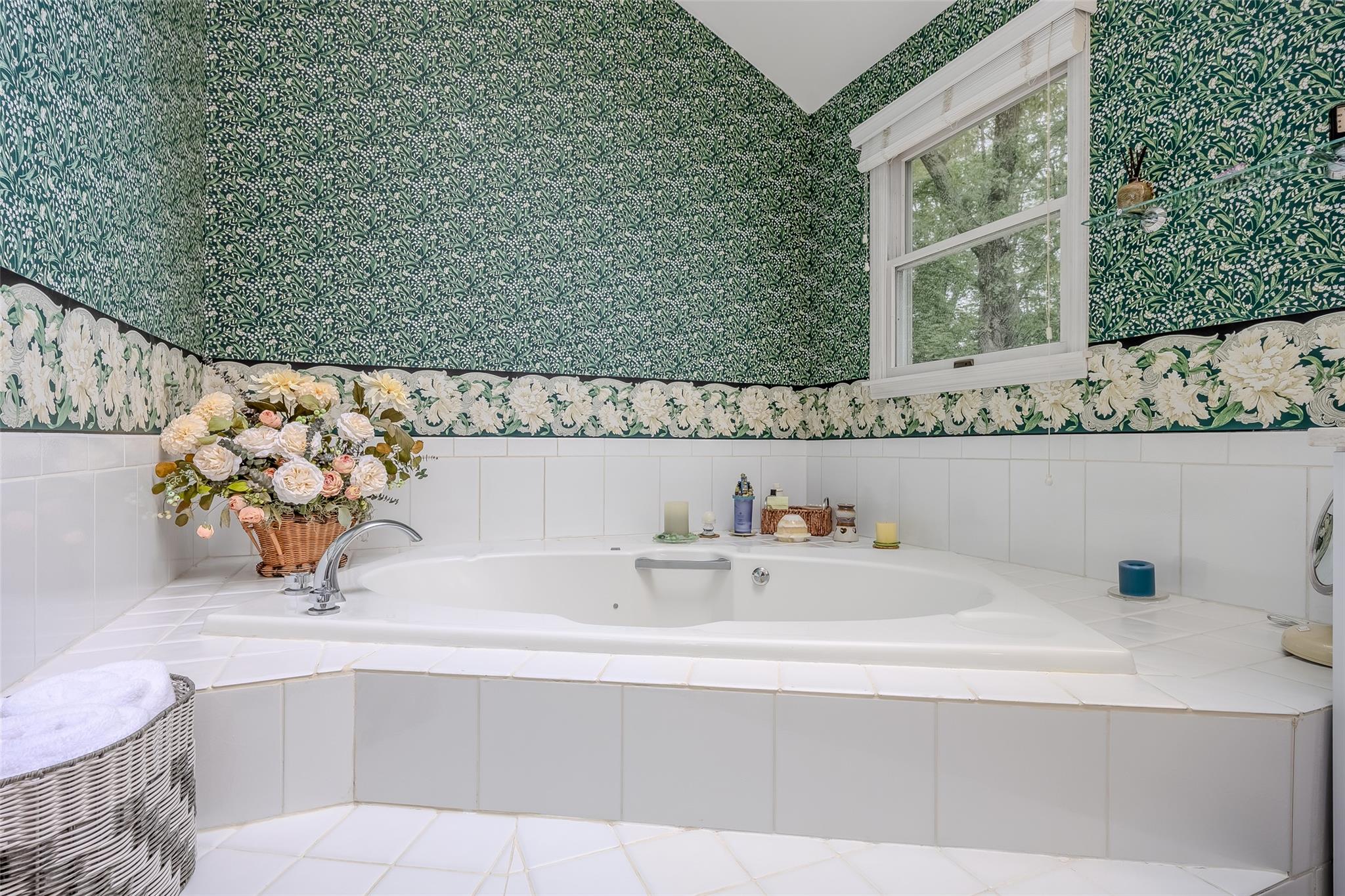 12 Nadworny Lane, Stony Brook, New York image 35