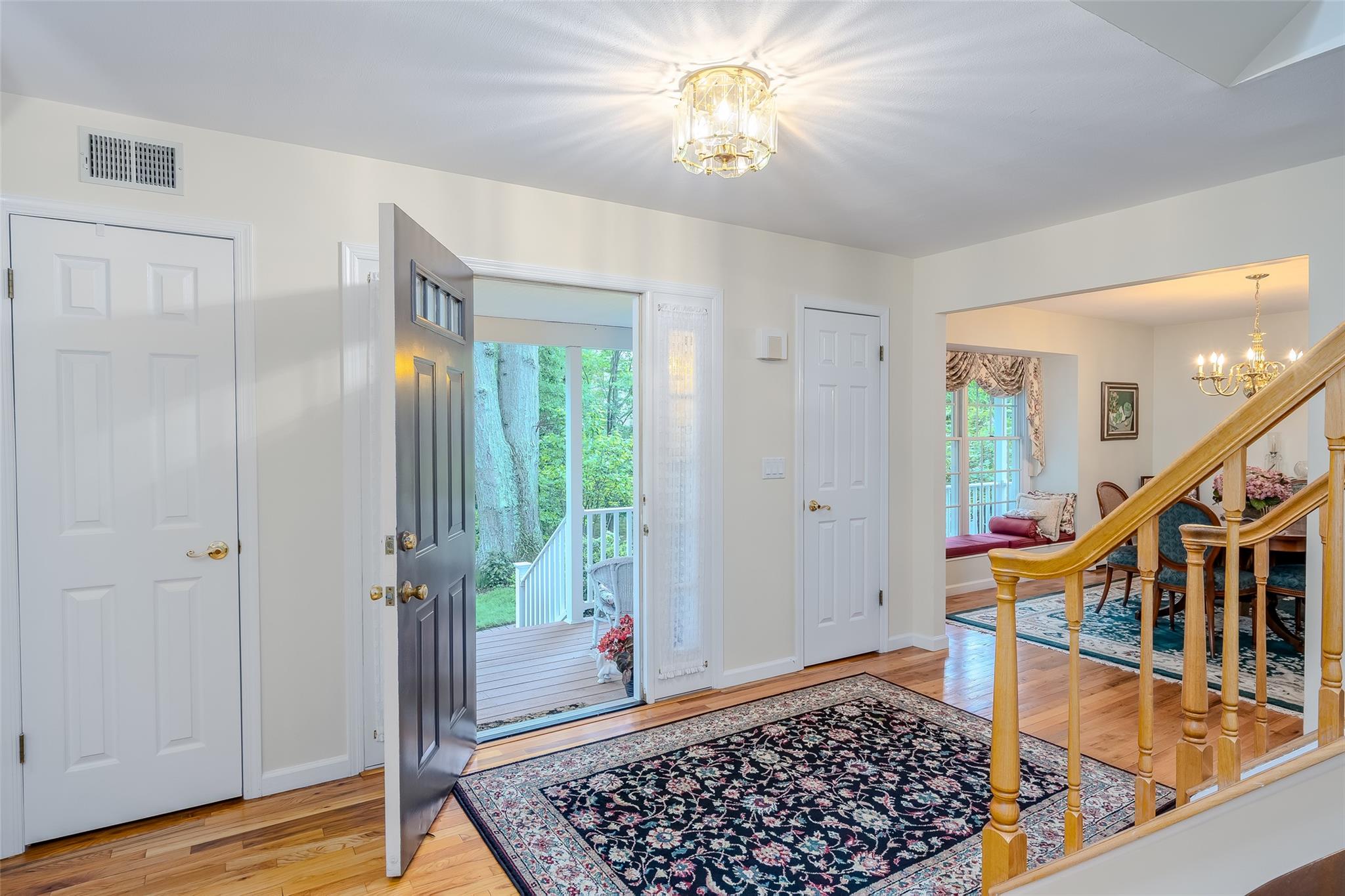 12 Nadworny Lane, Stony Brook, New York image 16