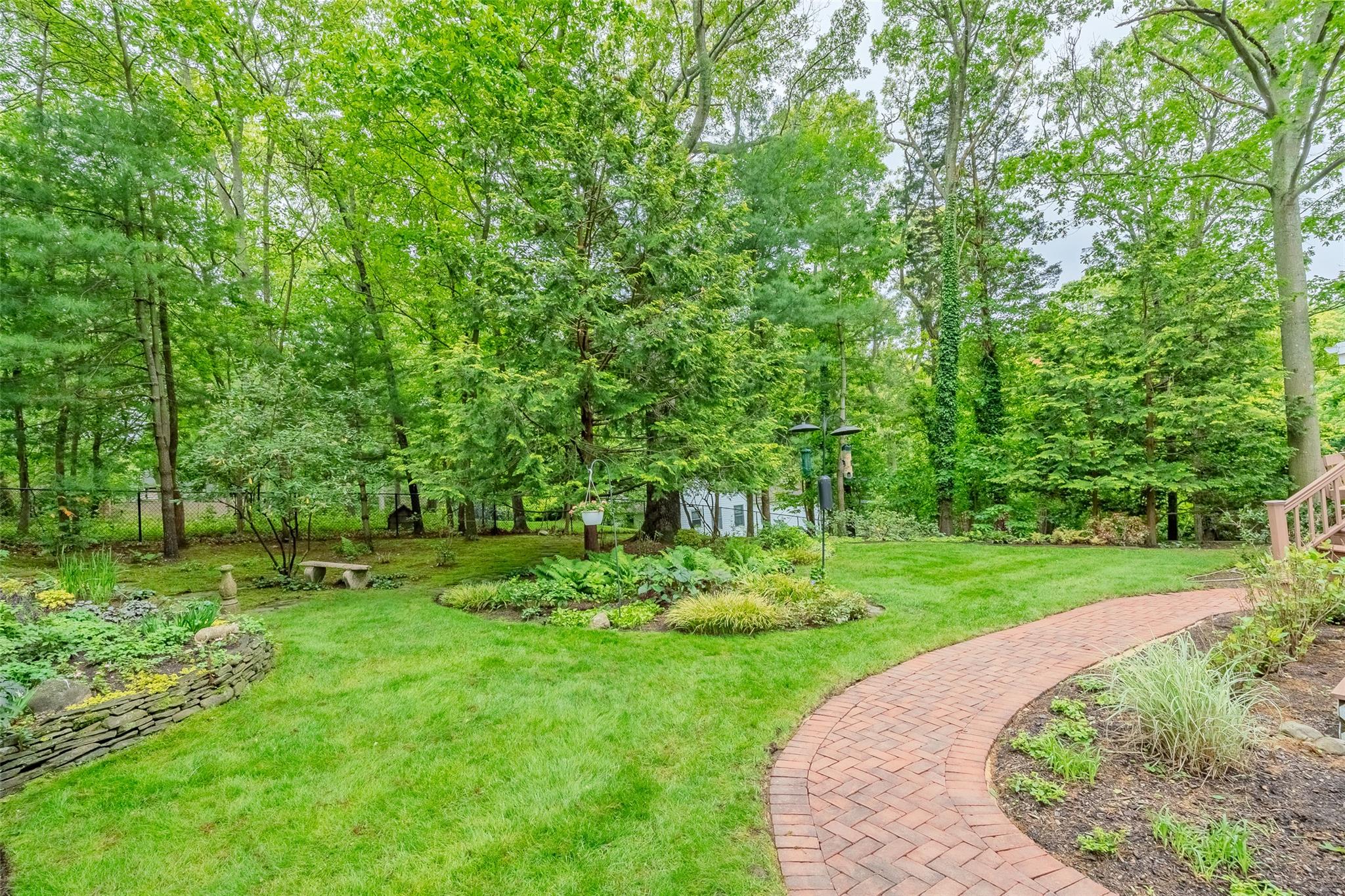 12 Nadworny Lane, Stony Brook, New York image 10