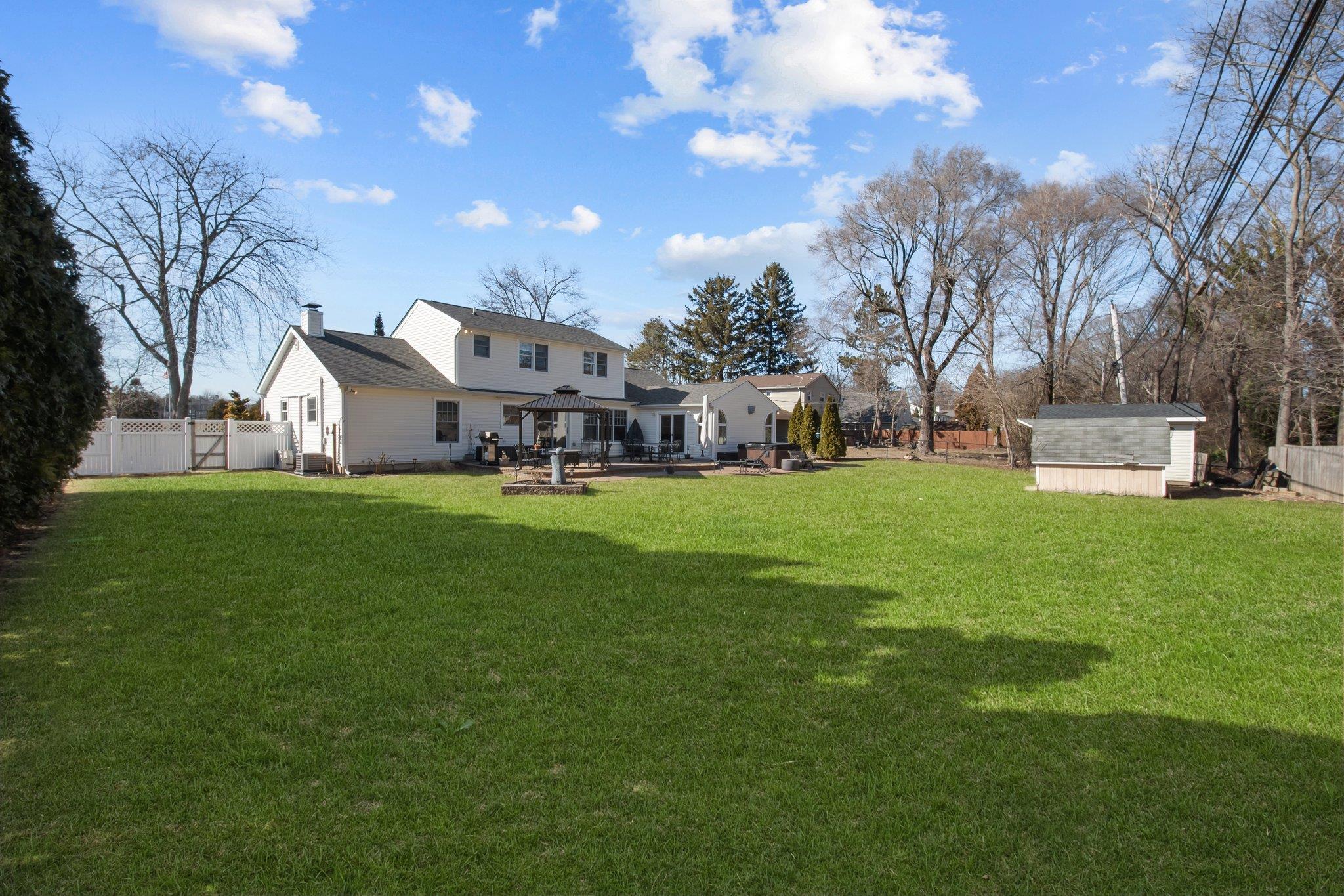 3 Hopewell Drive, Stony Brook, New York image 34